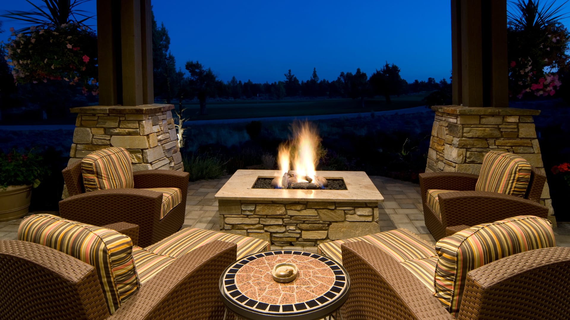 Jakes Designs - fire pit vs outdoor fireplace, Colorado Springs